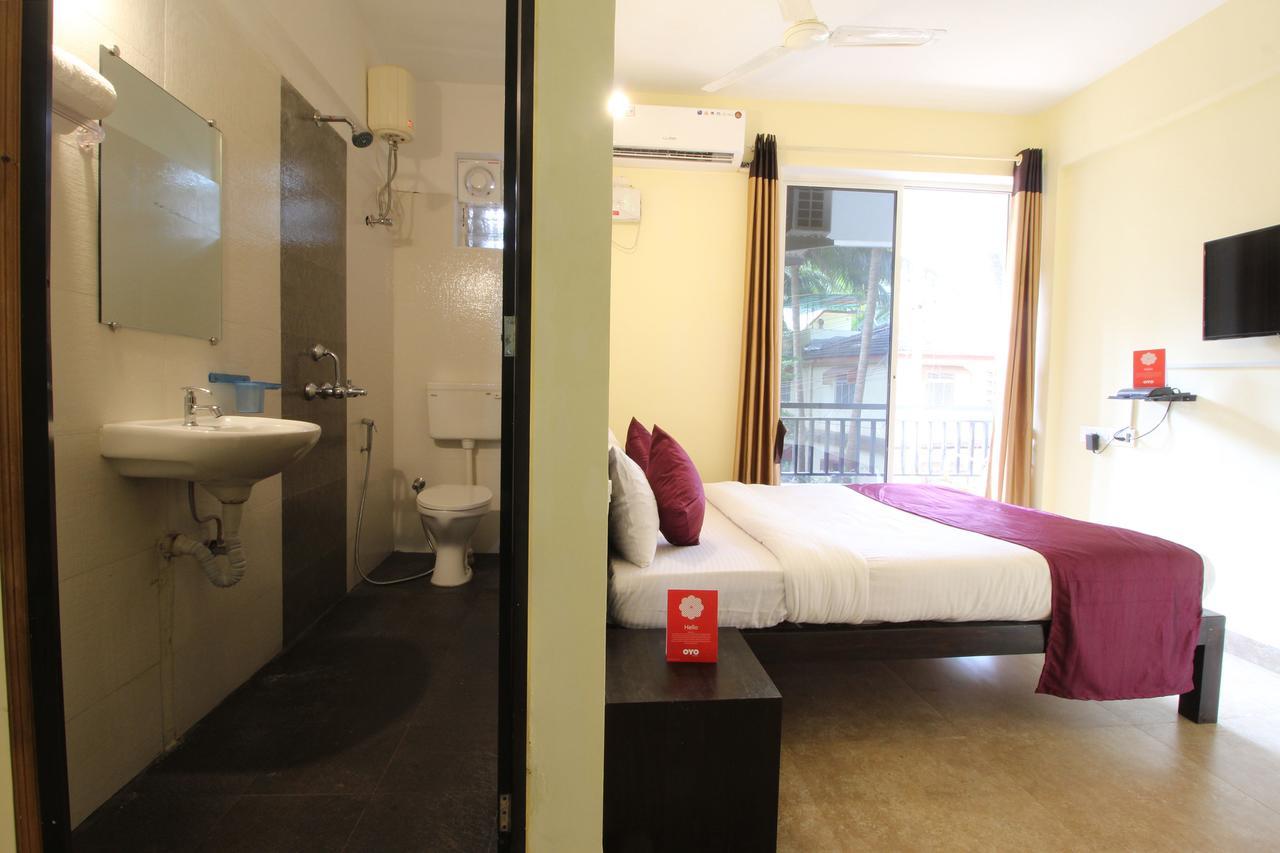 Oyo 10385 Hotel Nirmala Vilas Candolim Ngoại thất bức ảnh